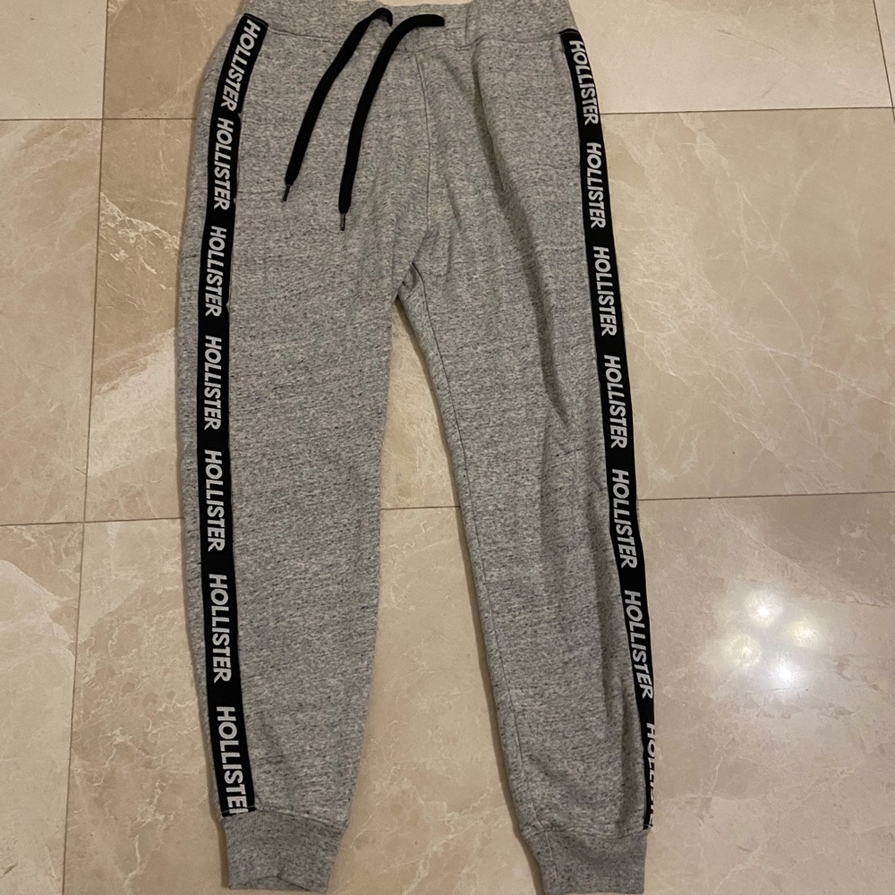 Hollister pants
